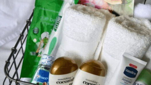 13 Guest Welcome Basket Ideas That’ll Make Anyone Feel Instantly at Home