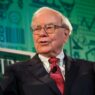 15 Investing Books Warren Buffett Recommends You Read