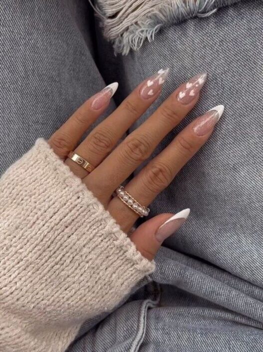 28 Valentine's Day Nails Ideas That Feel Modern and Romantic