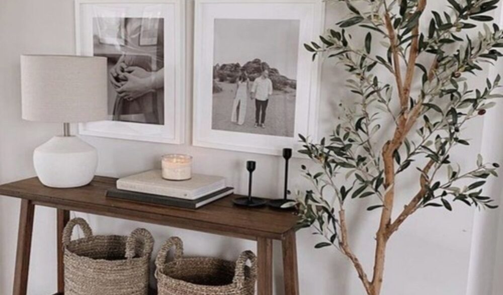 24 Console Table Styling Ideas That Instantly Elevate Your Space
